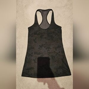 Lululemon CRB Size 6